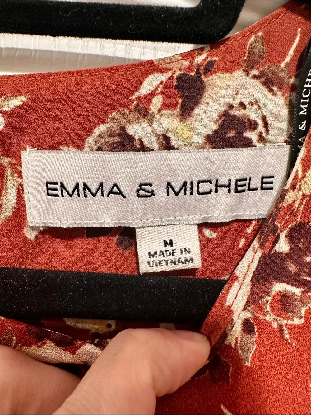 Emma & Michele - Beautiful Floral Dress with Tie Waist - Brand new!